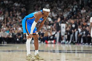 末节直接没上！亚历山大15中6仅拿19分4板7助2断 4次失误