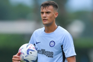 迪马：A·斯坦科维奇已在国米体检，之后几天将会面商讨未来